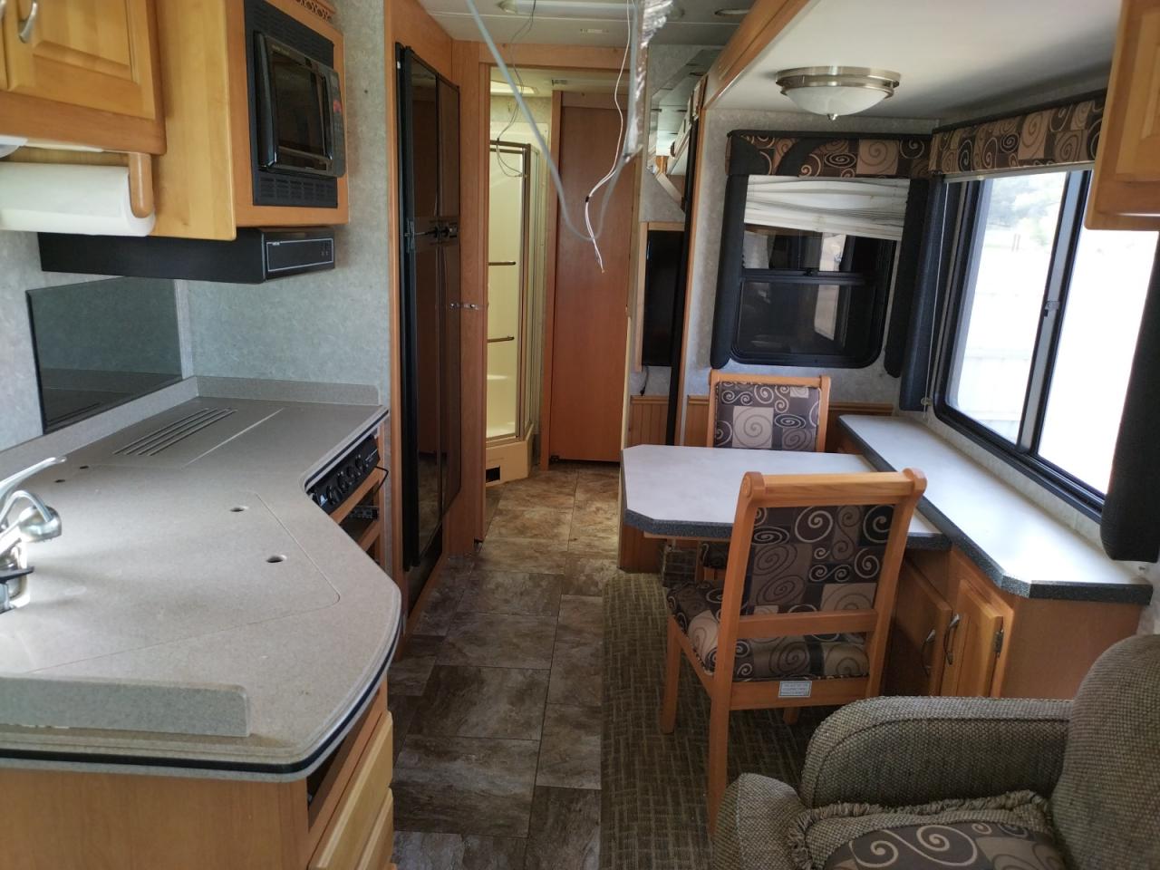 صورة رقم 6 من المزاد - 2006 MNAC MOTORHOME مع VIN 1RF31326X62040671