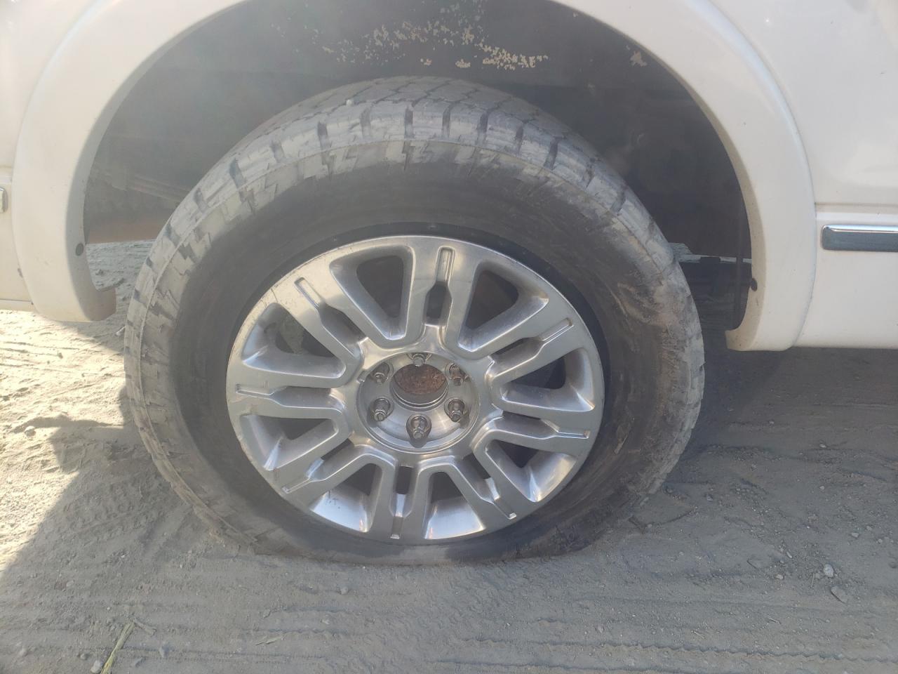 Photo 10 from auction – 2009 FORD F150 with VIN 1FTPW14V89FA55105