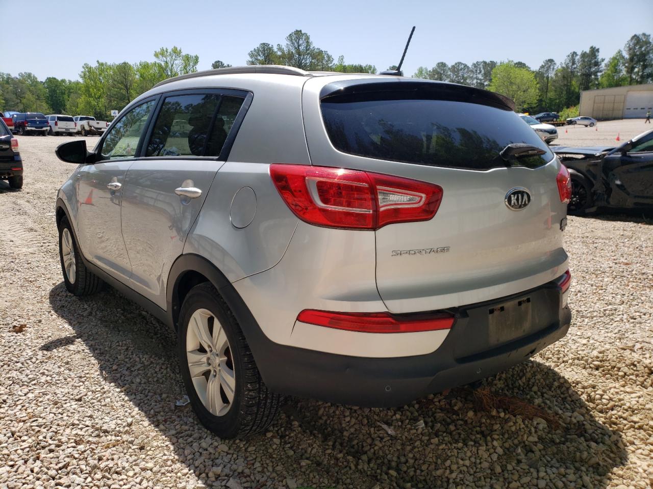 Photo 3 from auction – 2011 KIA SPORTAGE with VIN KNDPBCA22B7129958