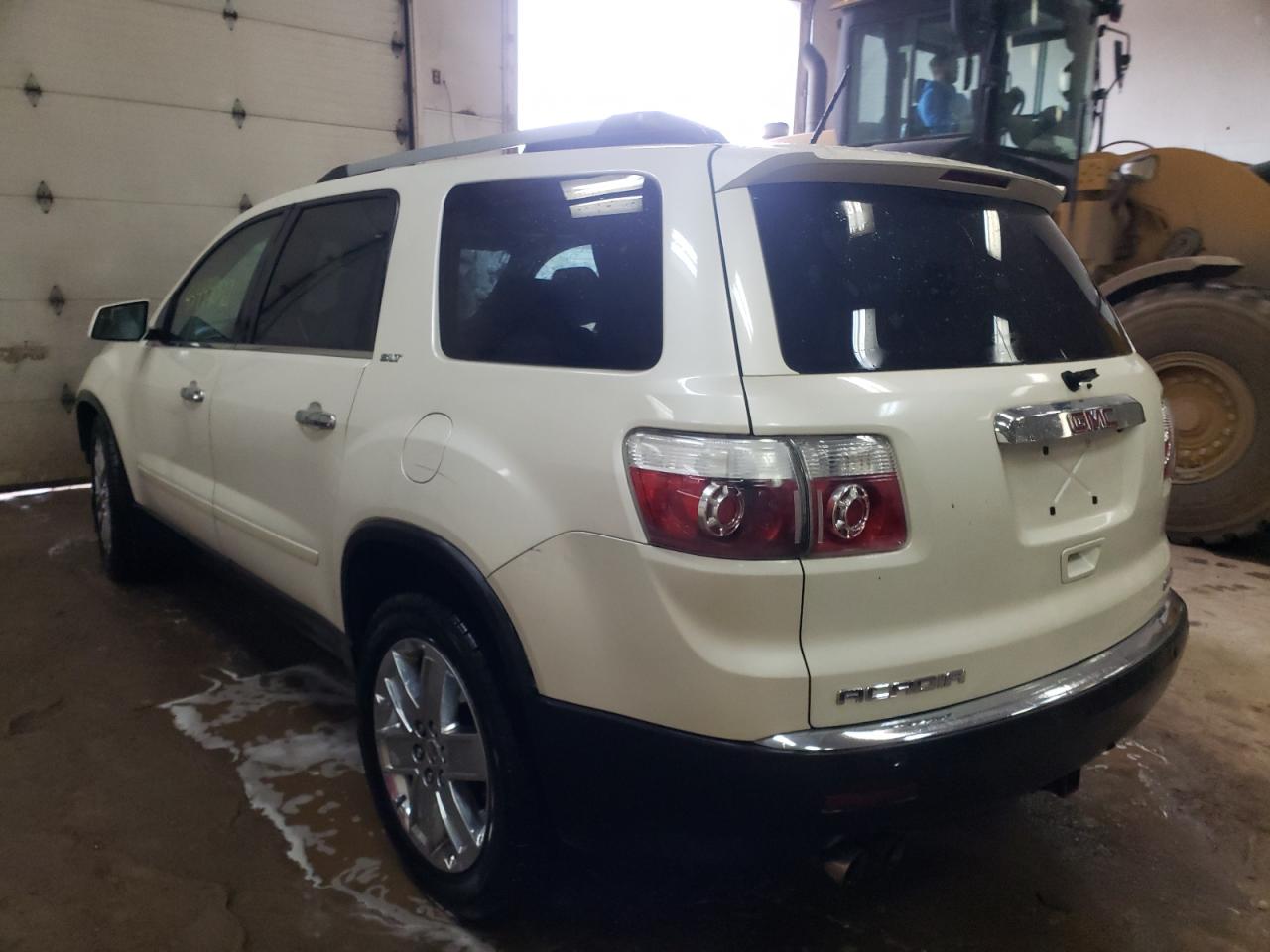 Photo 3 from auction – 2010 GMC ACADIA SLT with VIN 1GKLVNED5AJ183631