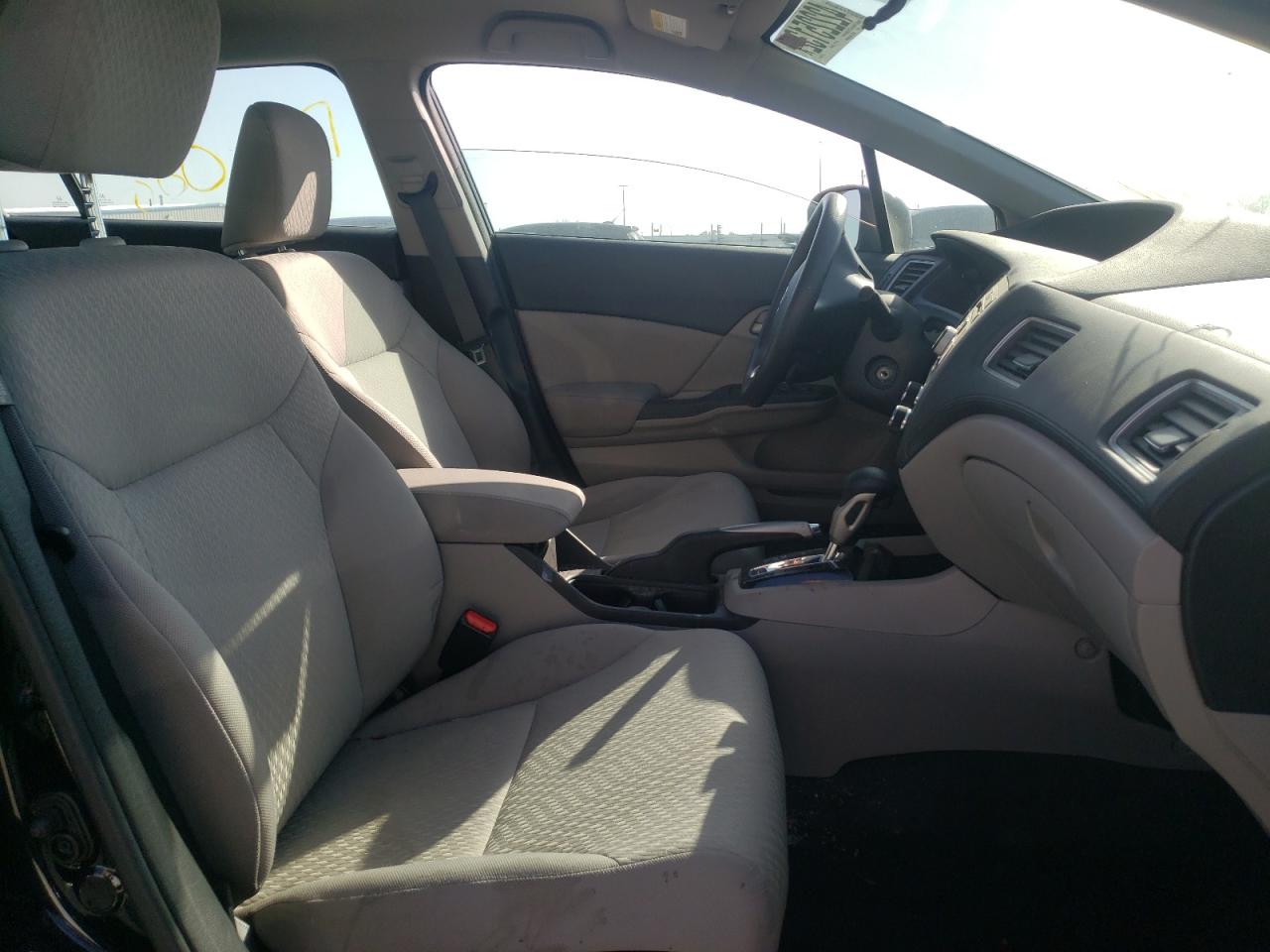 Photo 5 from auction – 2014 HONDA CIVIC LX with VIN 19XFB2F56EE003342