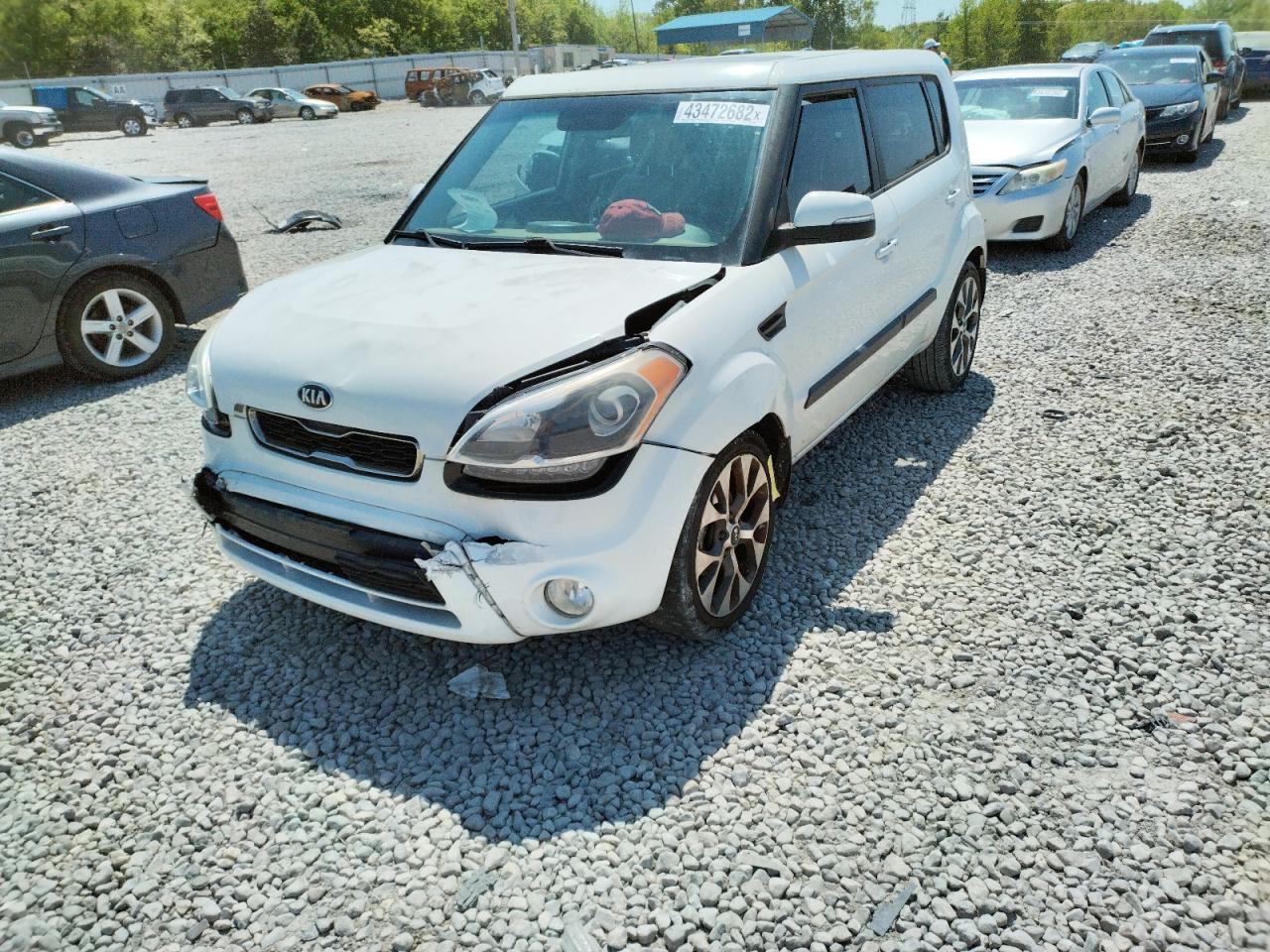 Photo 2 from auction – 2013 KIA SOUL + with VIN KNDJT2A63D7592212