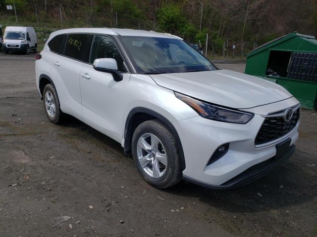 TOYOTA HIGHLANDER 2022 with VIN 5TDBZRBH1NS164965 - Photo from auction