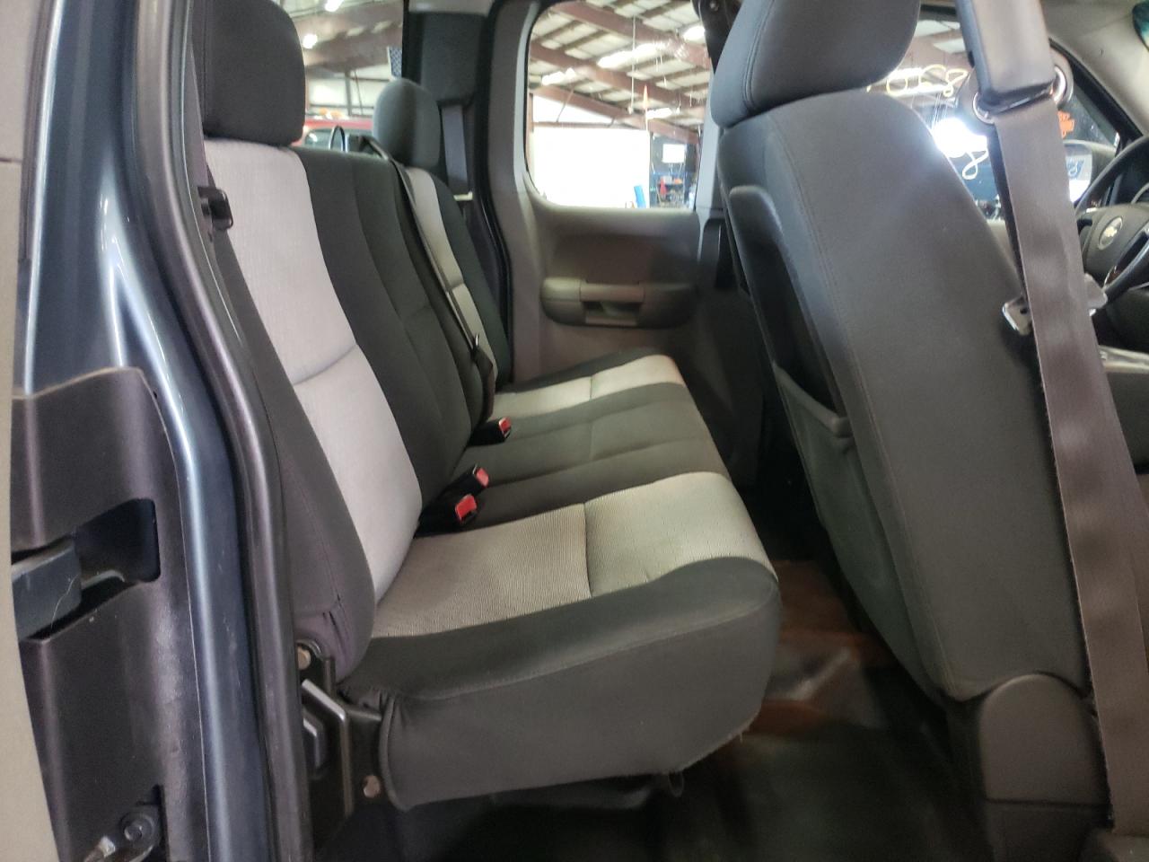 Photo 6 from auction – 2007 CHEVROLET SILVERADO with VIN 2GCEK19C971689294