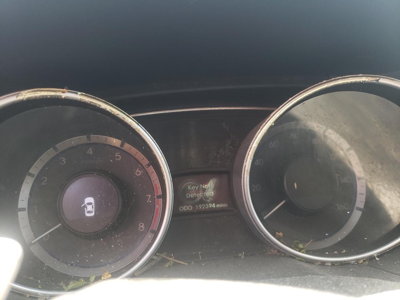 Photo 8 from auction – 2011 HYUNDAI SONATA SE with VIN 5NPEC4AB9BH298638