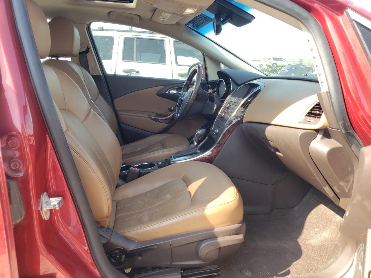 Photo 5 from auction – 2012 BUICK VERANO with VIN 1G4PS5SK9C4133451