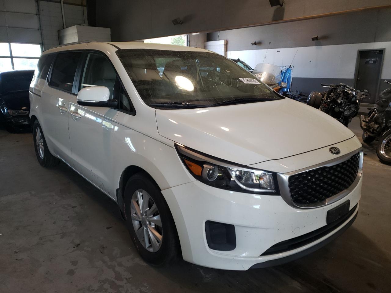 Photo 1 from auction – 2015 KIA SEDONA LX with VIN KNDMB5C18F6046596