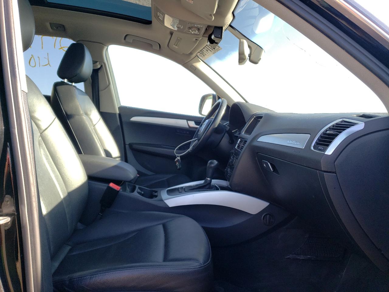 Photo 5 from auction – 2012 AUDI Q5 PREMIUM with VIN WA1VFCFP8CA097919