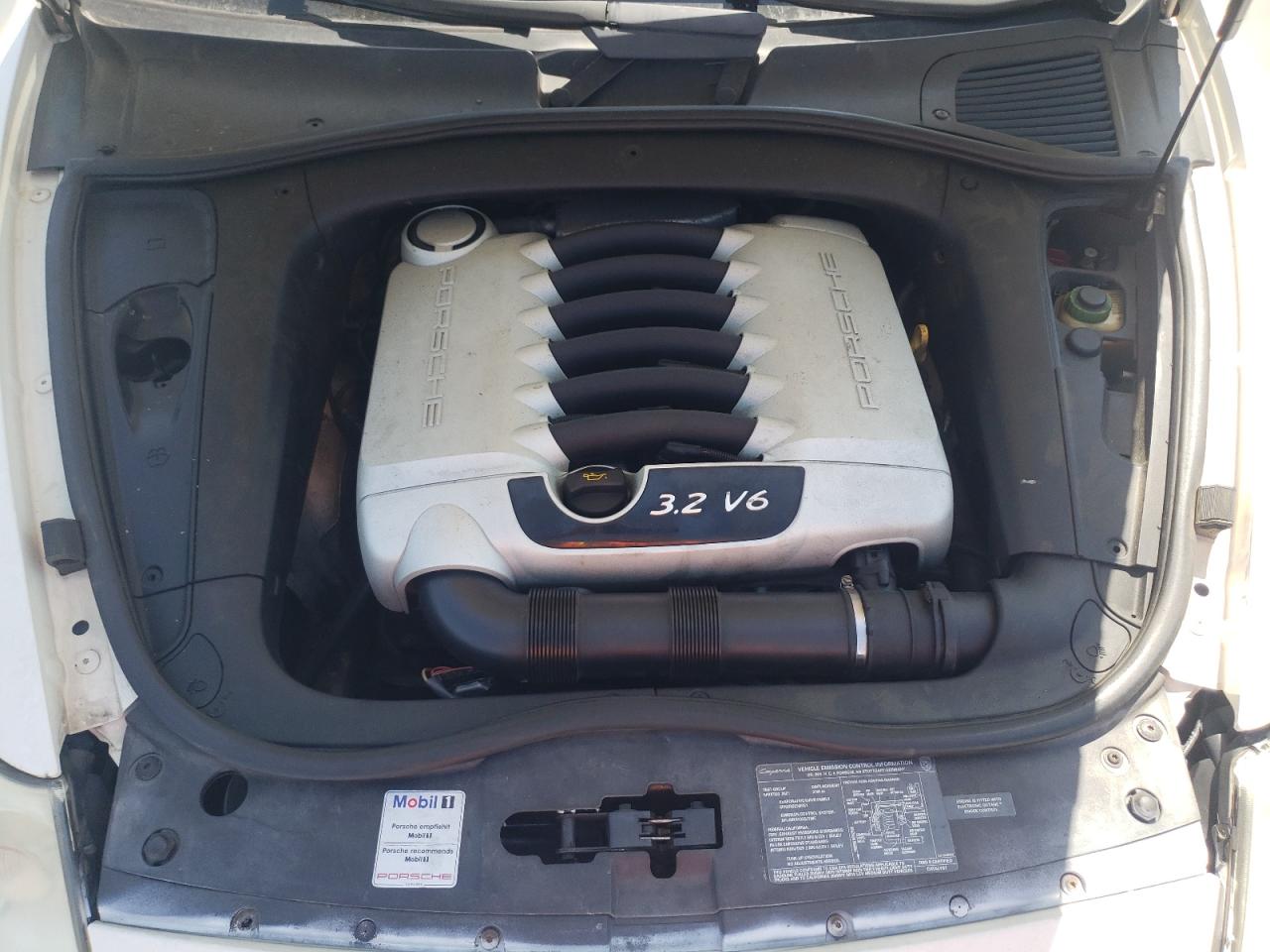 Photo 7 from auction – 2005 PORSCHE CAYENNE with VIN WP1AA29PX5LA23562