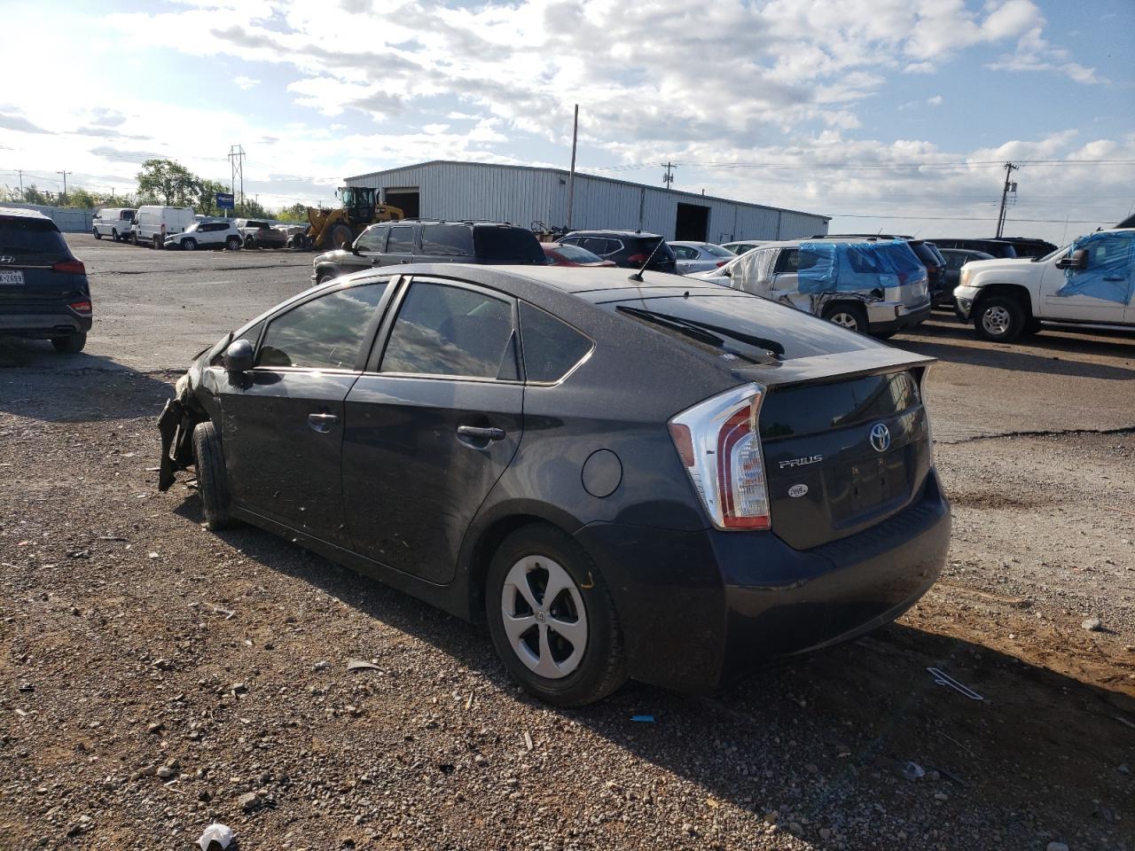 Photo 3 from auction – 2014 TOYOTA PRIUS with VIN JTDKN3DU4E1752729