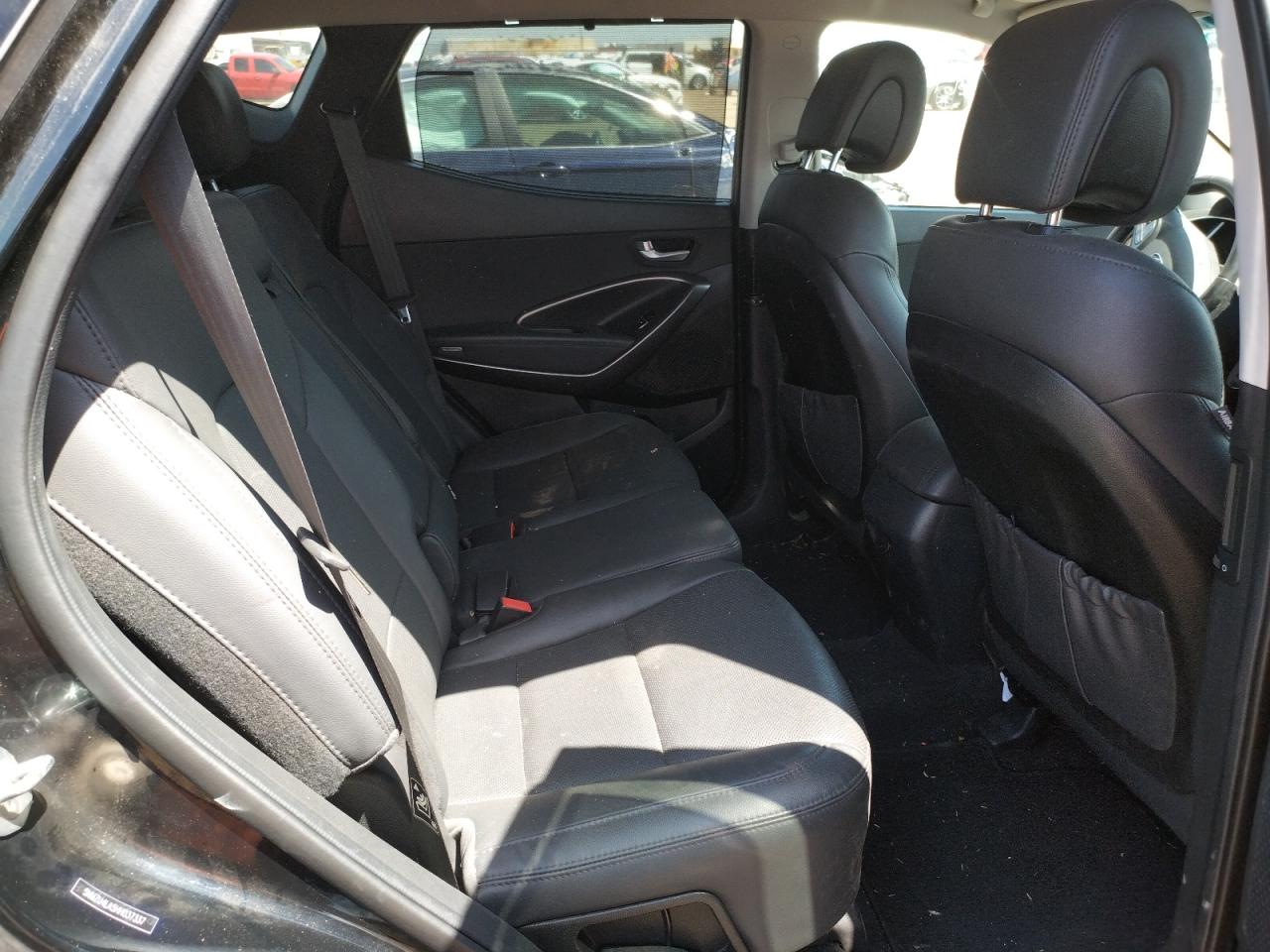 Photo 6 from auction – 2017 HYUNDAI SANTA FE S with VIN 5NMZU4LA5HH037337