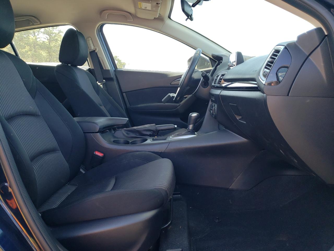 Photo 5 from auction – 2014 MAZDA 3 TOURING with VIN JM1BM1L74E1157267