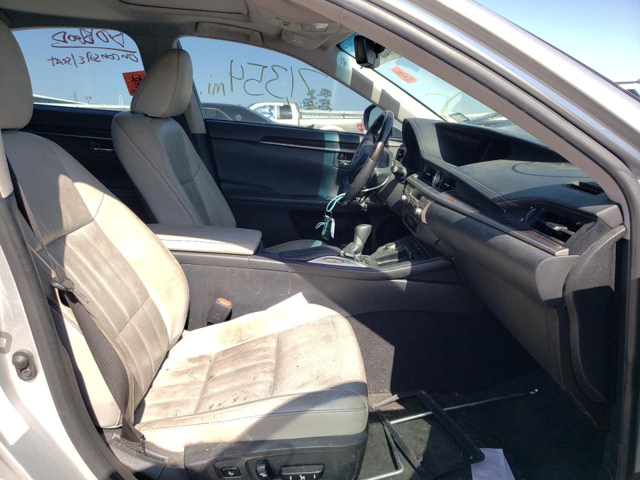 Photo 5 from auction – 2016 LEXUS ES 300H with VIN JTHBW1GG1G2110309
