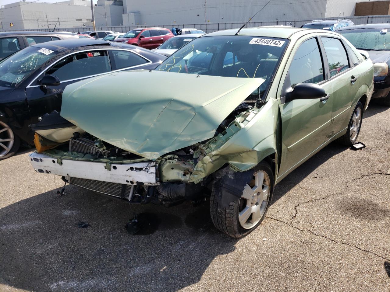 Photo 2 from auction – 2007 FORD FOCUS ZX4 with VIN 1FAHP34N07W326156