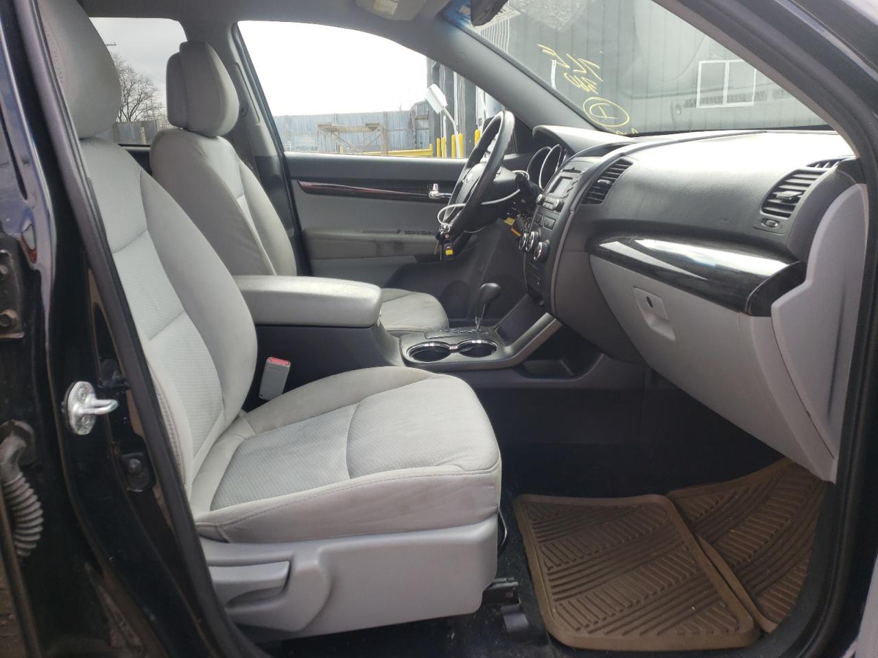 Photo 5 from auction – 2012 KIA SORENTO BA with VIN 5XYKT4A64CG238331