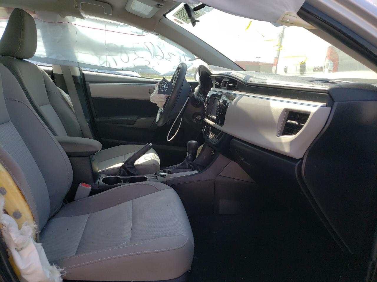 Photo 5 from auction – 2016 TOYOTA COROLLA L with VIN 2T1BURHE2GC547725