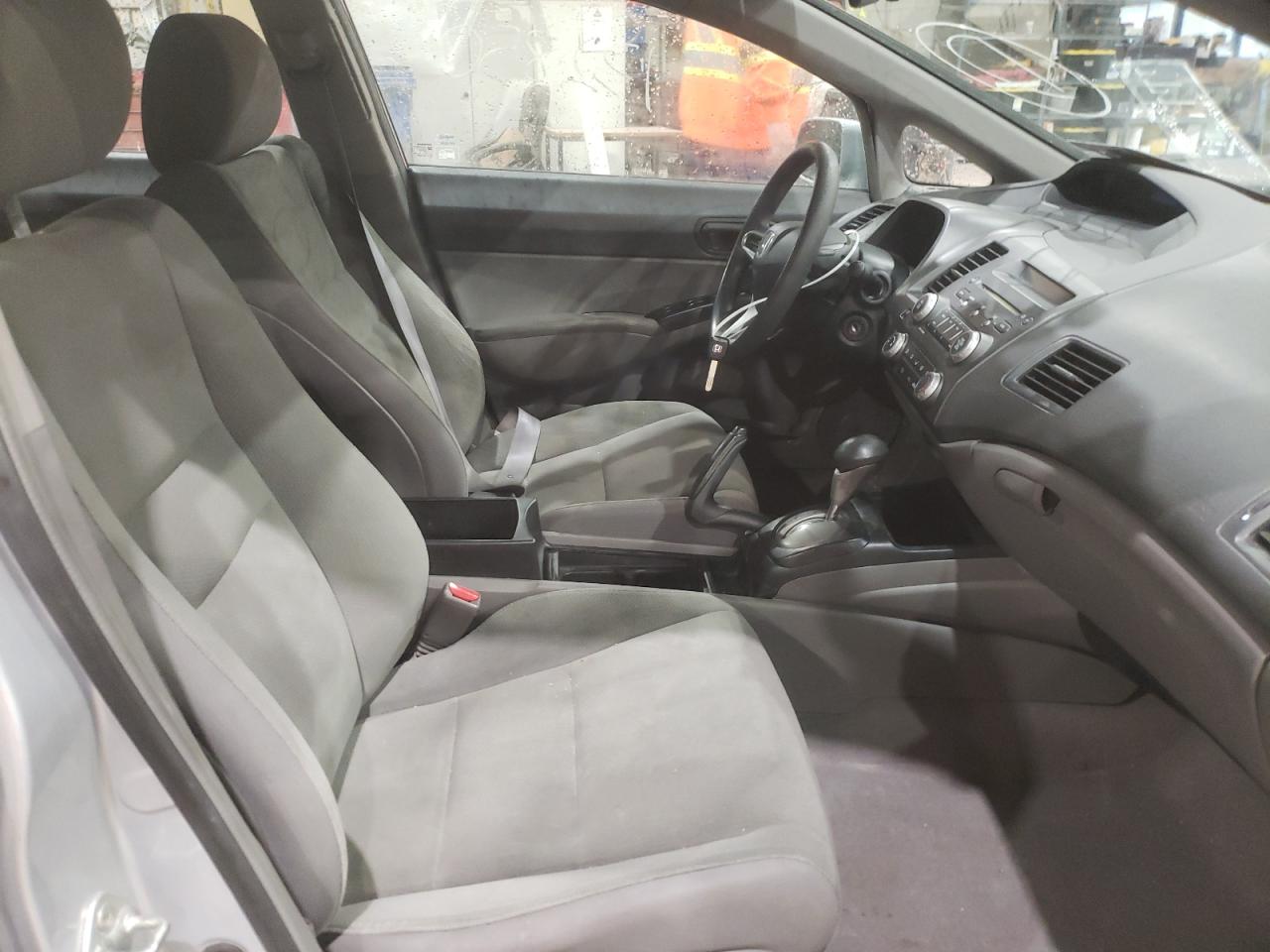 Photo 5 from auction – 2009 HONDA CIVIC DX with VIN 2HGFA16249H030988
