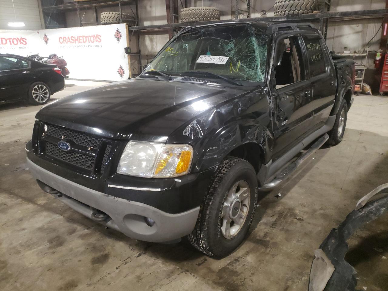 Photo 2 from auction – 2001 FORD EXPLORER S with VIN 1FMZU77E11UB51246