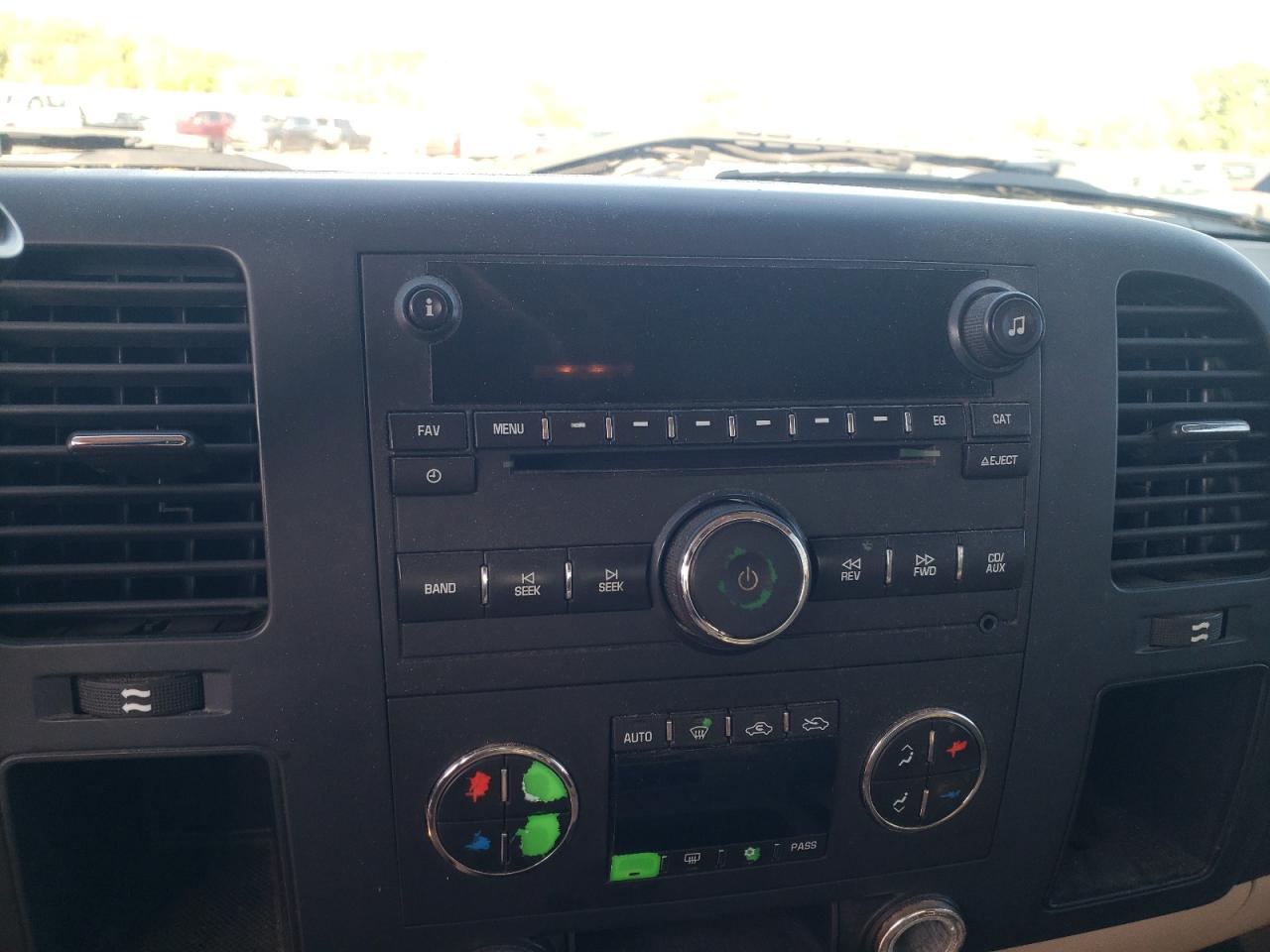 Photo 9 from auction – 2008 CHEVROLET SILVERADO with VIN 1GCEC19J68Z149678