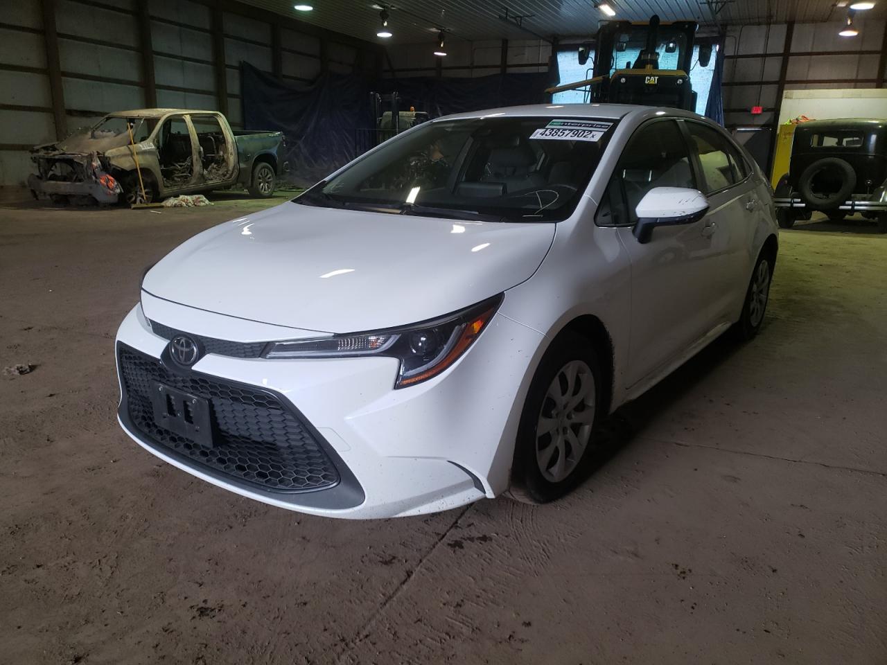 Photo 2 from auction – 2022 TOYOTA COROLLA LE with VIN JTDEPMAE0NJ200039
