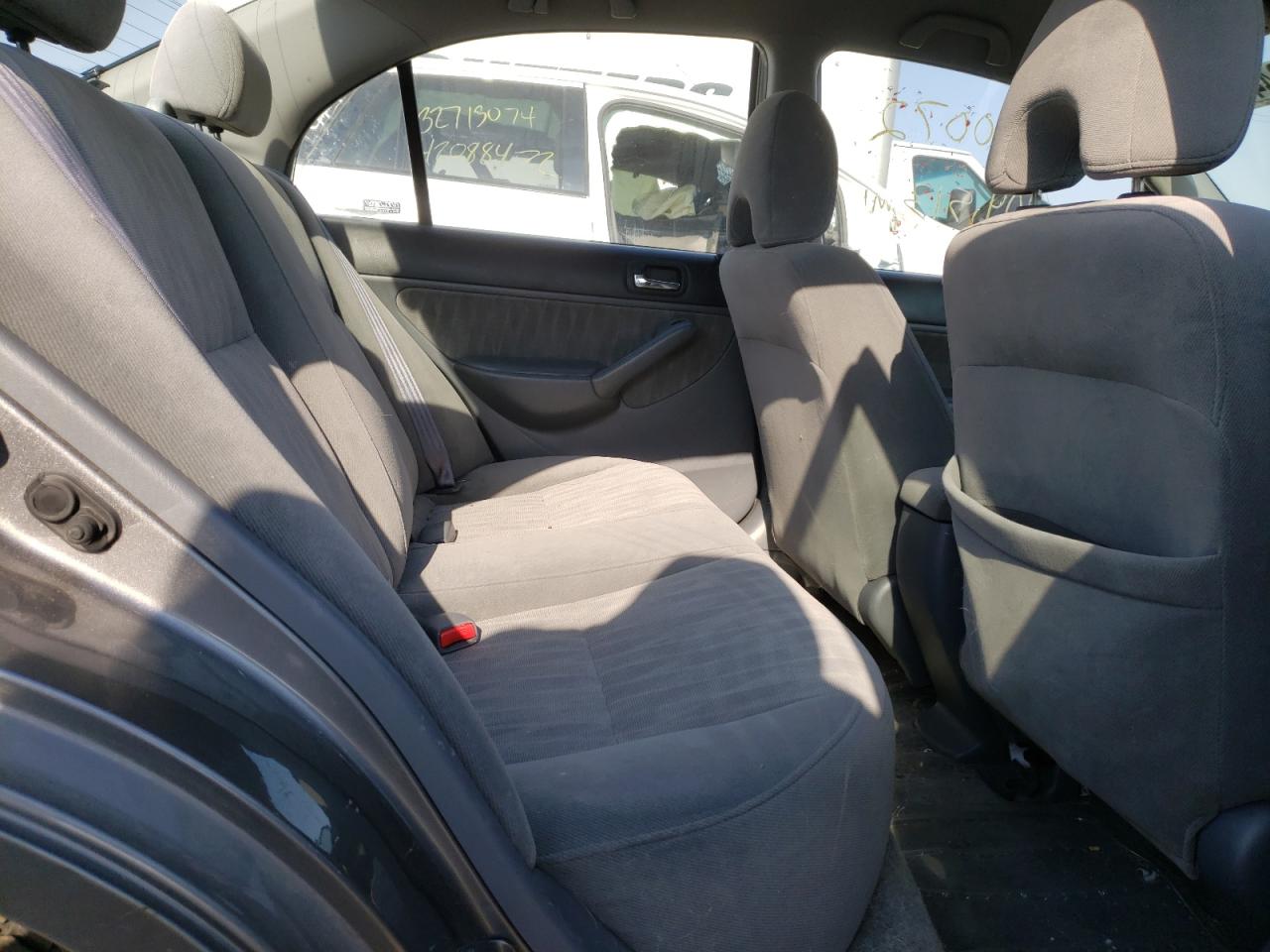 Photo 6 from auction – 2005 HONDA CIVIC LX with VIN 2HGES16545H569740
