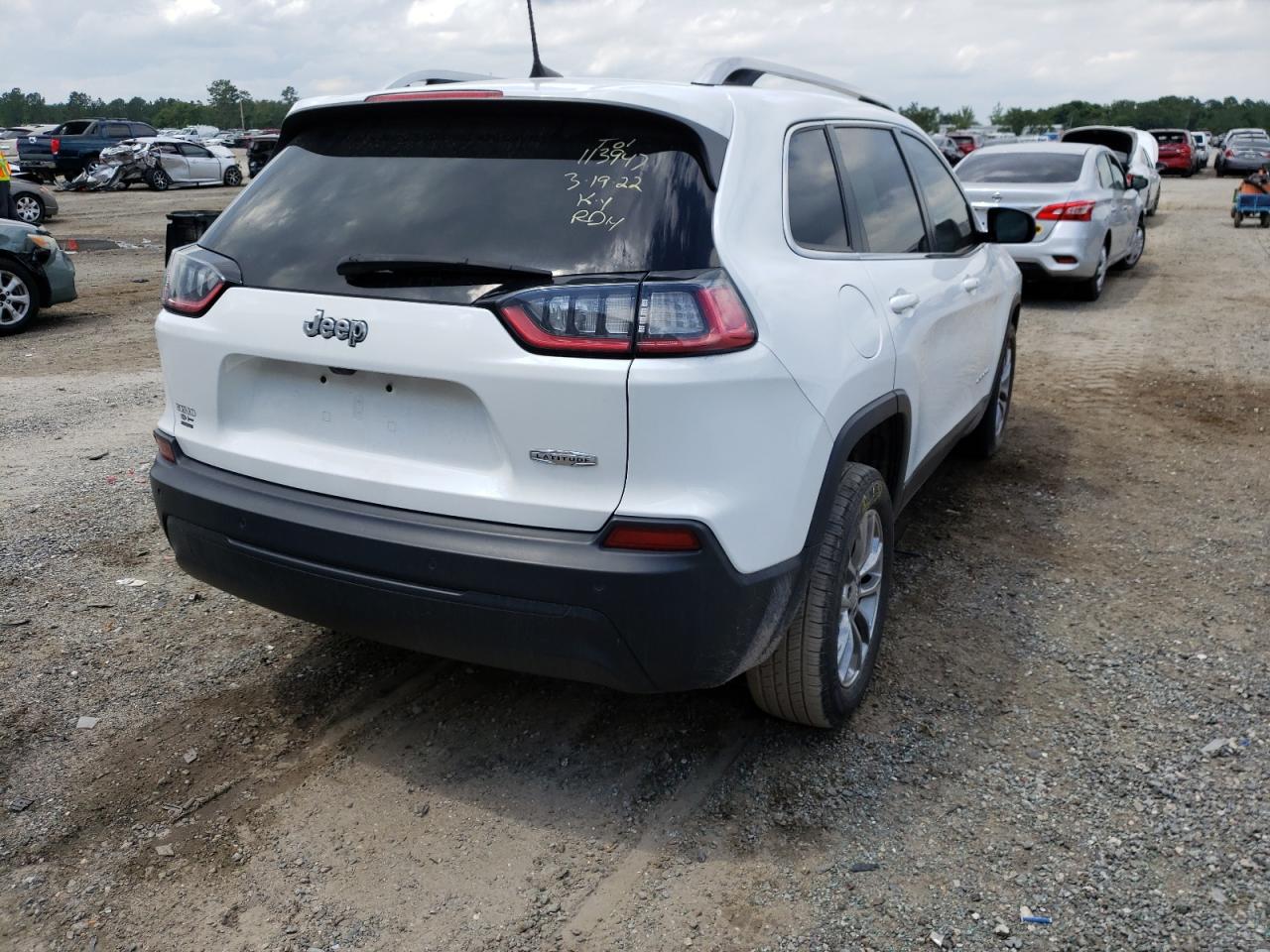 Photo 4 from auction – 2019 JEEP CHEROKEE L with VIN 1C4PJLLB0KD316150