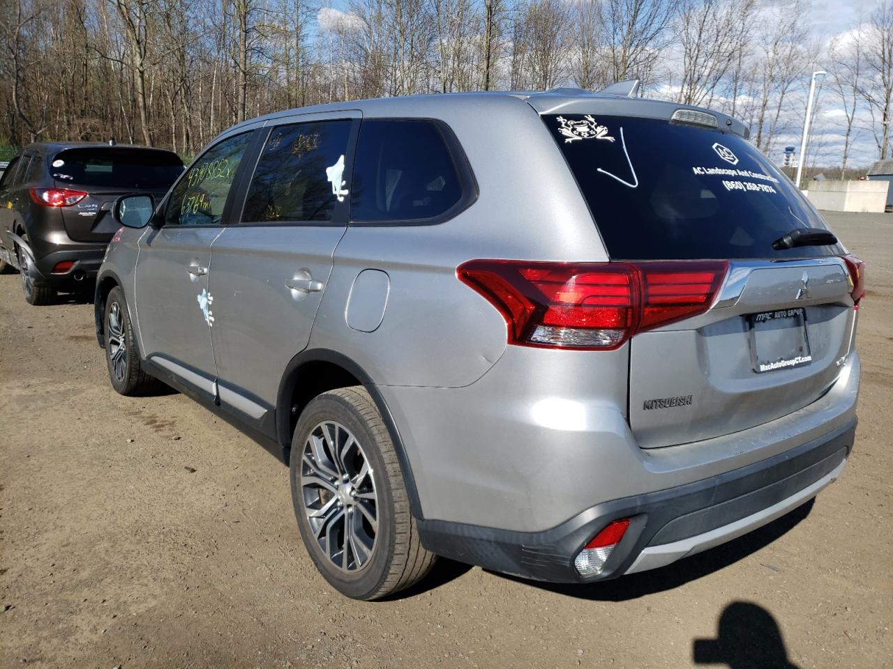 Photo 3 from auction – 2018 MITSUBISHI OUTLANDER with VIN JA4AD3A37JJ003289