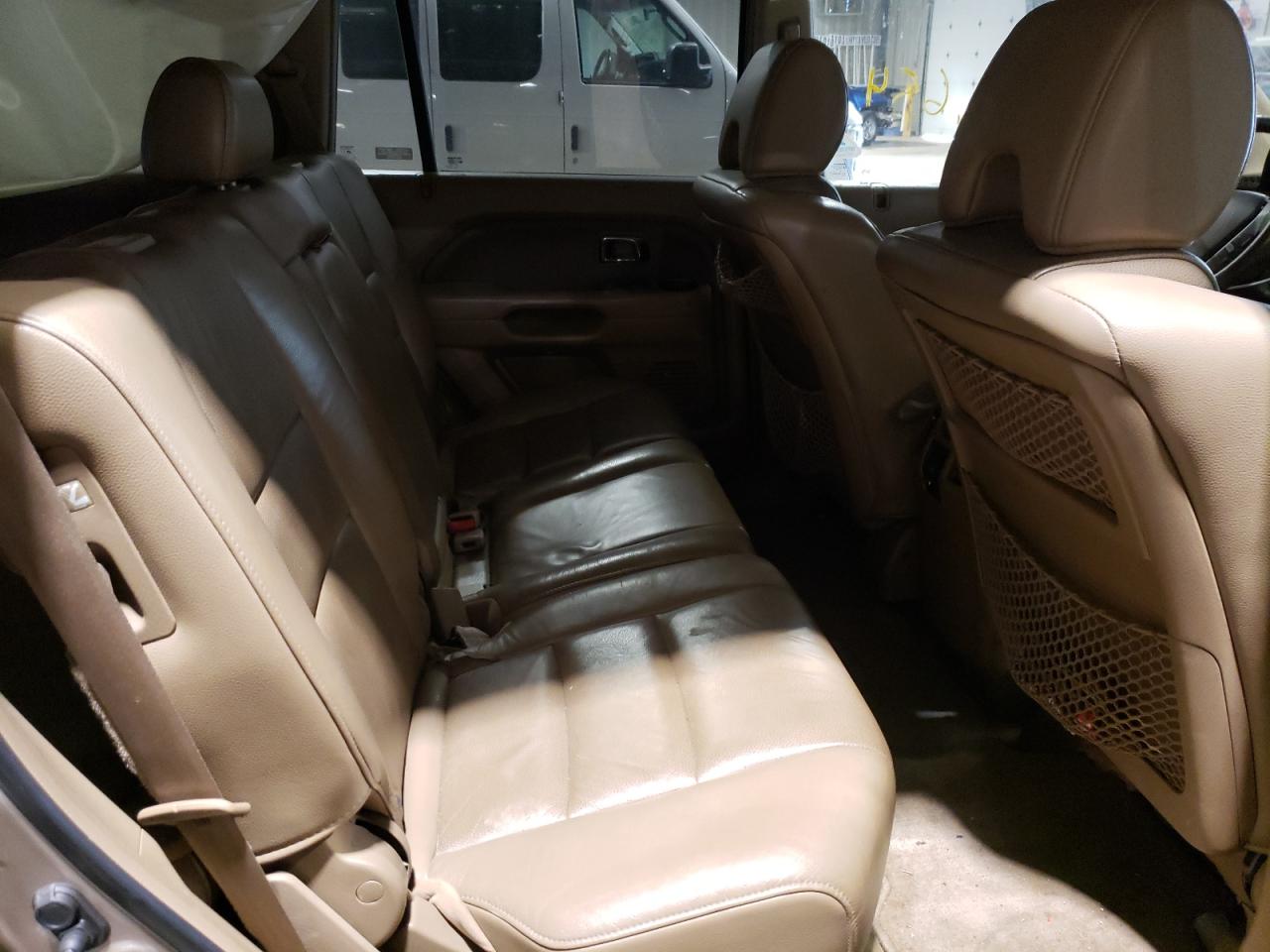 Photo 6 from auction – 2007 HONDA PILOT EXL with VIN 5FNYF18547B008279