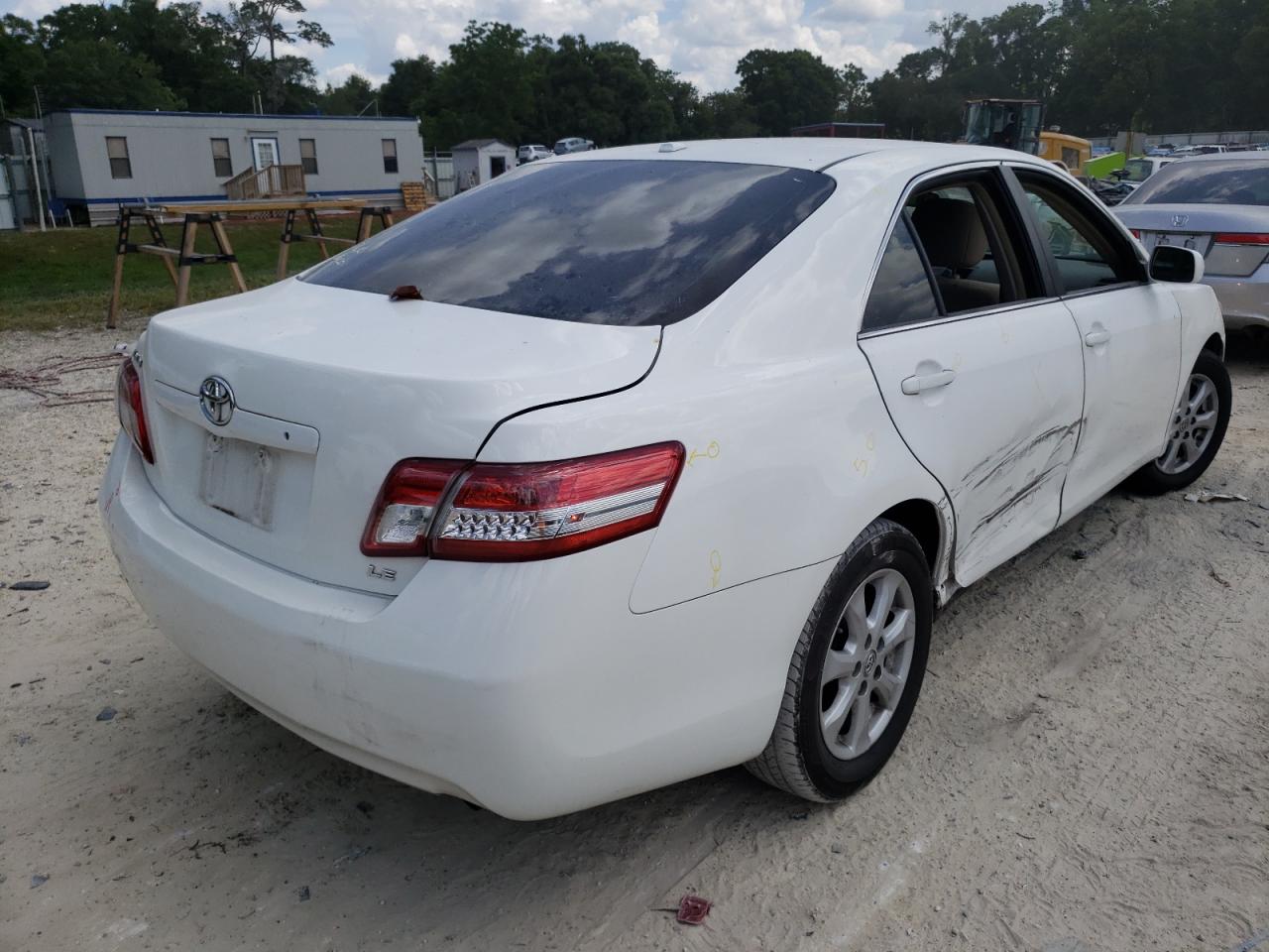 Photo 4 from auction – 2011 TOYOTA CAMRY BASE with VIN 4T1BF3EK9BU689269