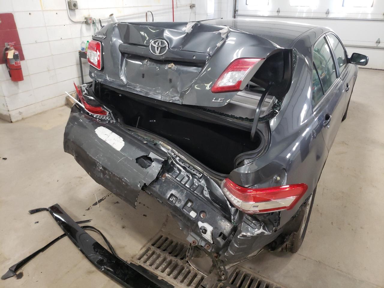 Photo 9 from auction – 2011 TOYOTA CAMRY BASE with VIN 4T4BF3EK2BR124089