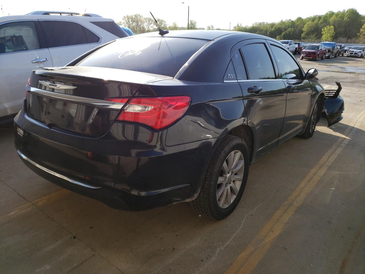 Photo 4 from auction – 2013 CHRYSLER 200 TOURIN with VIN 1C3CCBBB3DN699863