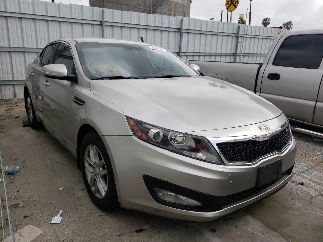 KIA OPTIMA LX 2013 с VIN KNAGM4A73D5371553 - Фото с аукциона