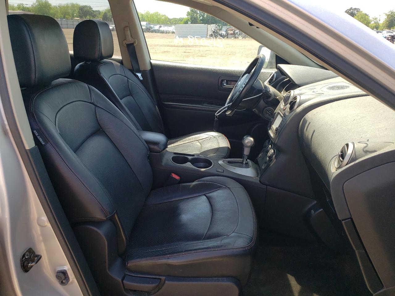 Photo 5 from auction – 2012 NISSAN ROGUE S with VIN JN8AS5MV4CW355891