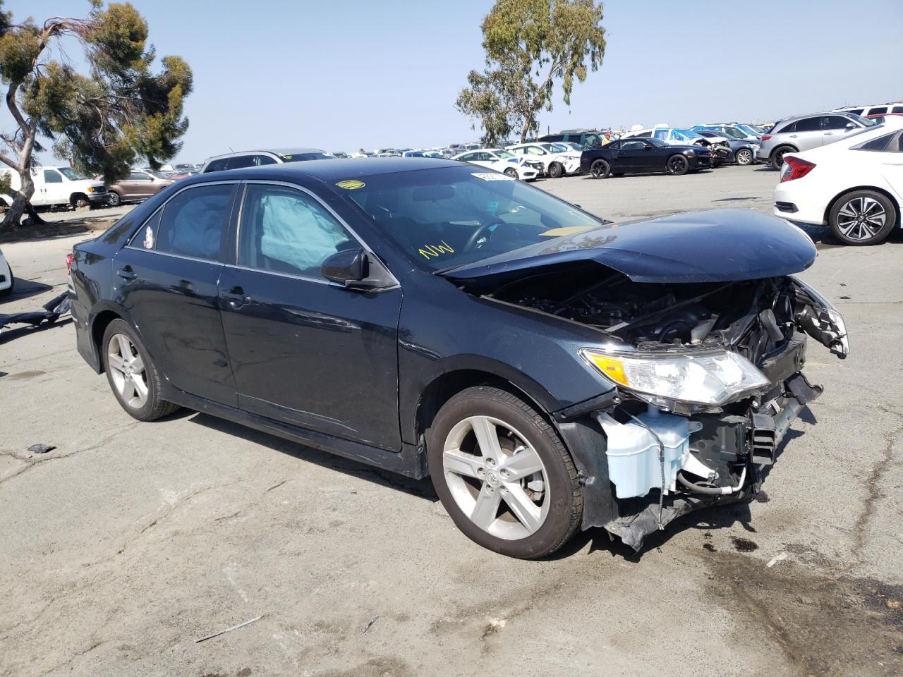 TOYOTA CAMRY L 2014 with VIN 4T1BF1FK3EU785521 - Photo from auction