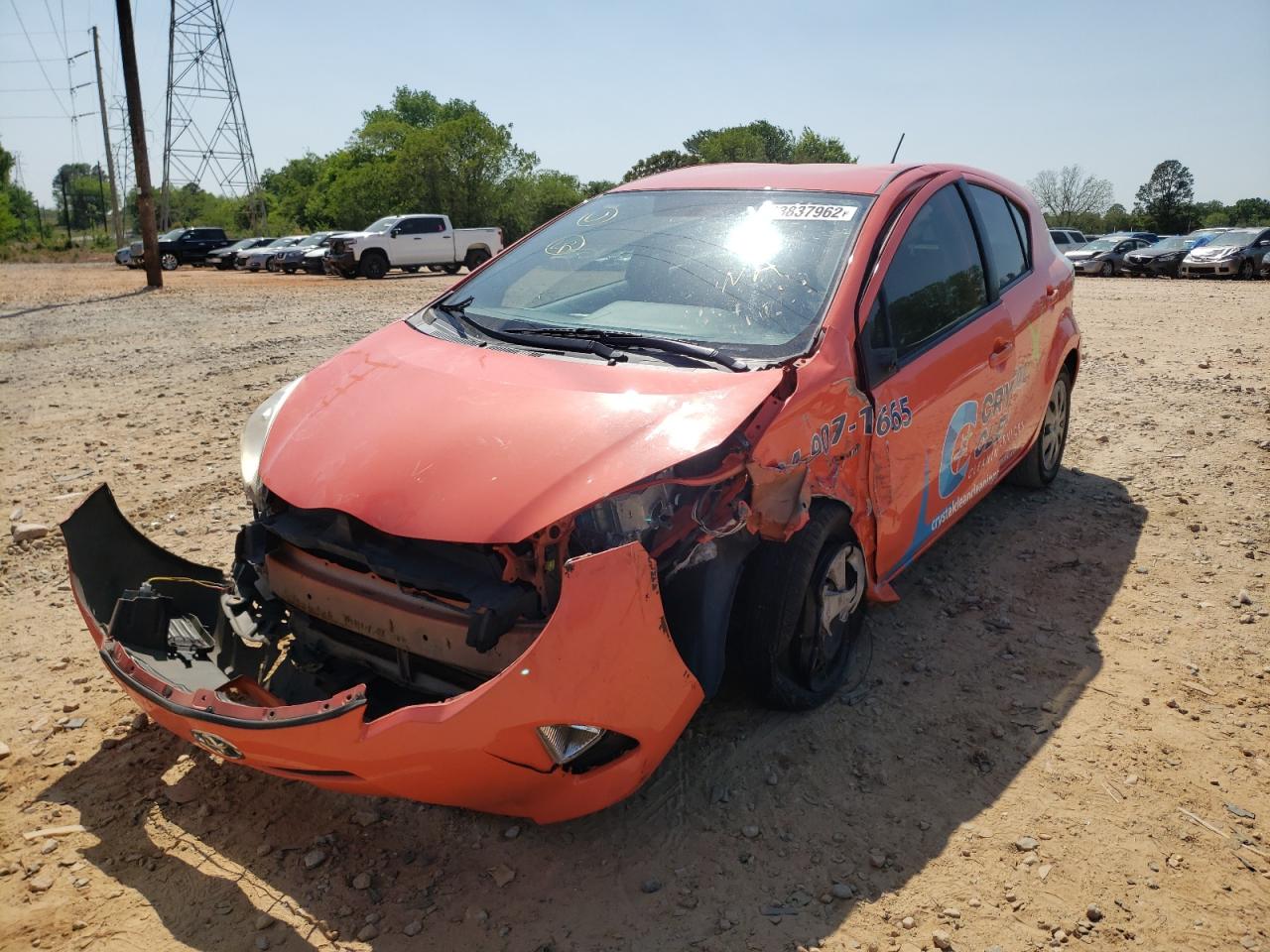 Photo 2 from auction – 2012 TOYOTA PRIUS C with VIN JTDKDTB35C1014030