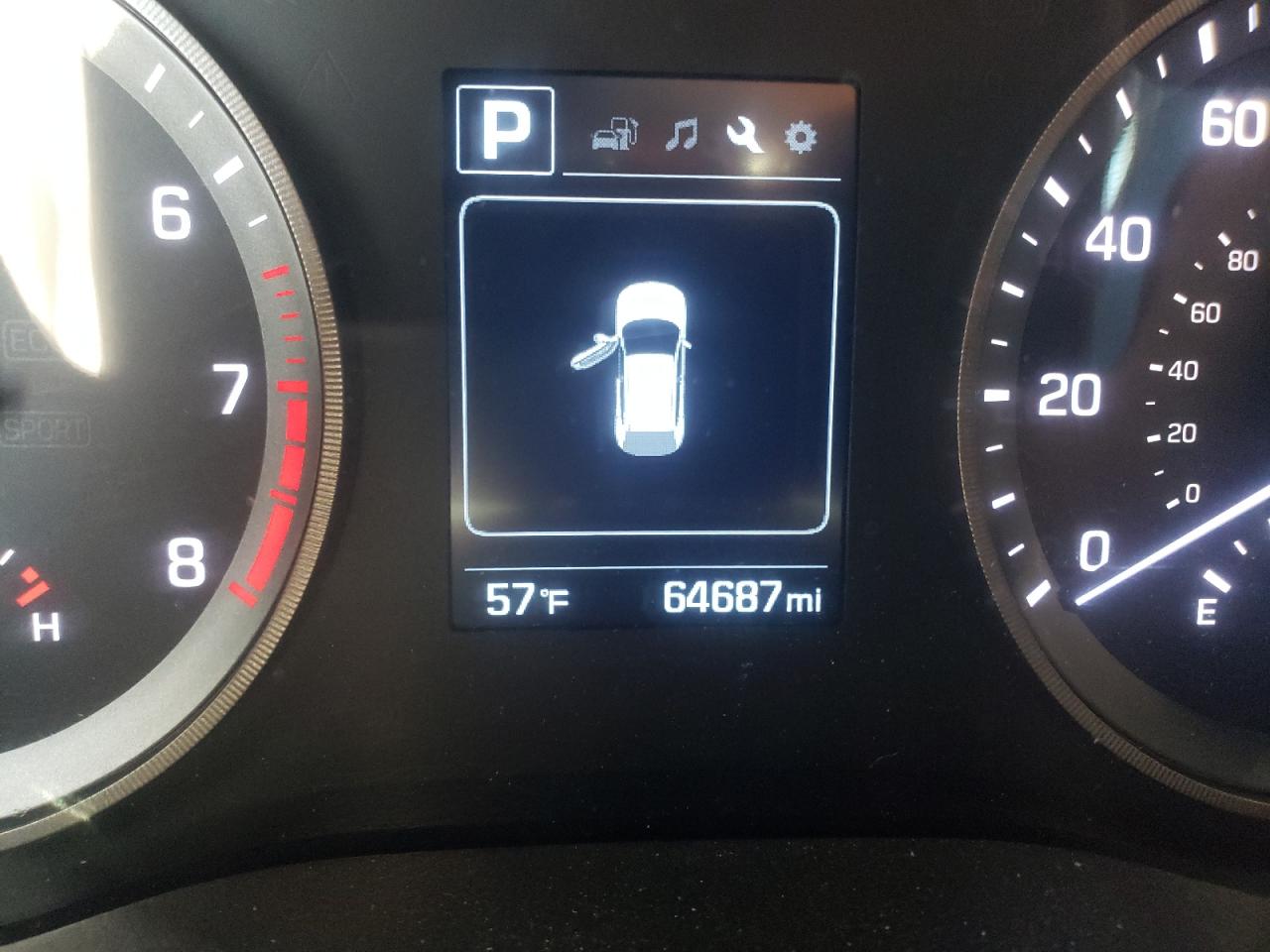 Photo 8 from auction – 2016 HYUNDAI TUCSON SE with VIN KM8J23A44GU108766