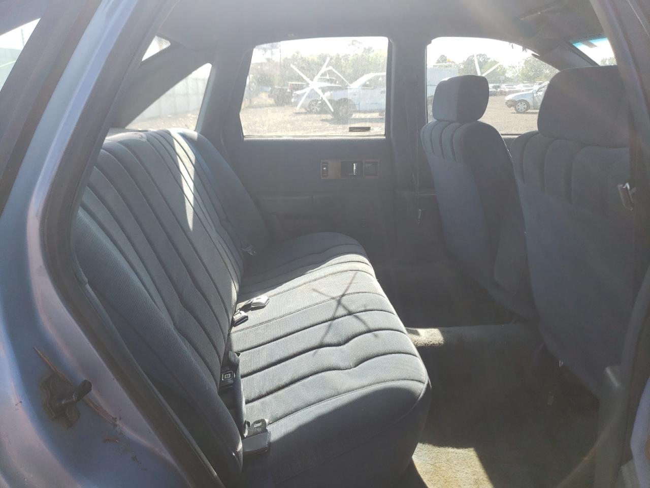 Photo 6 from auction – 1993 CHEVROLET CAPRICE CL with VIN 1G1BL53E5PR133047