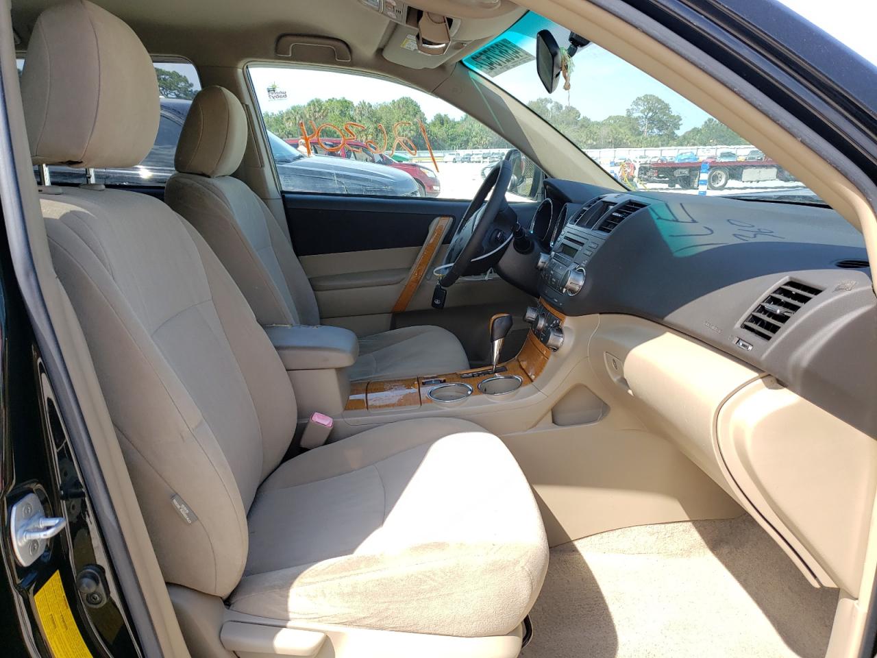 Photo 5 from auction – 2008 TOYOTA HIGHLANDER with VIN JTEEW41A982023968