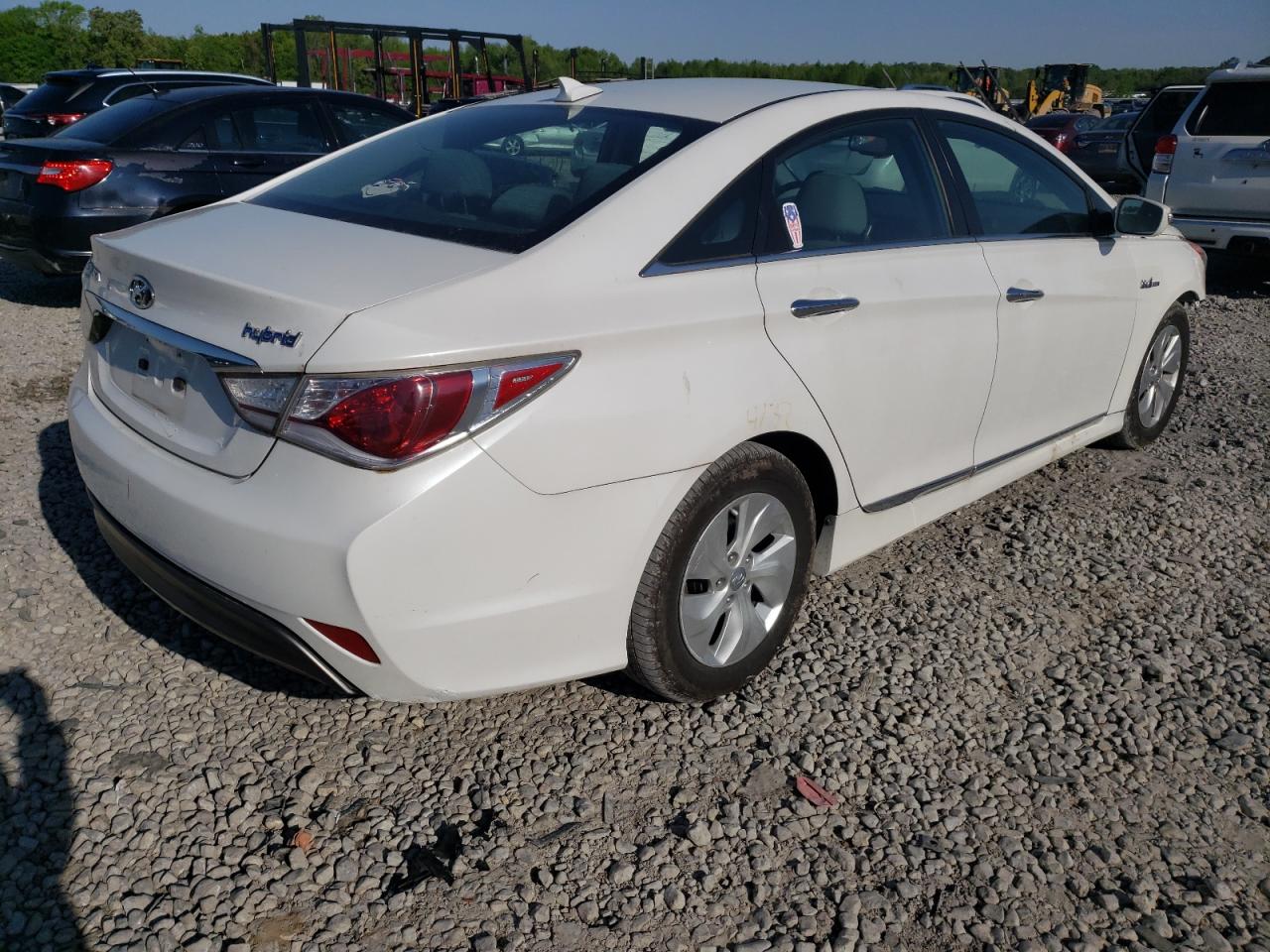 Photo 4 from auction – 2013 HYUNDAI SONATA HYB with VIN KMHEC4A4XDA078271