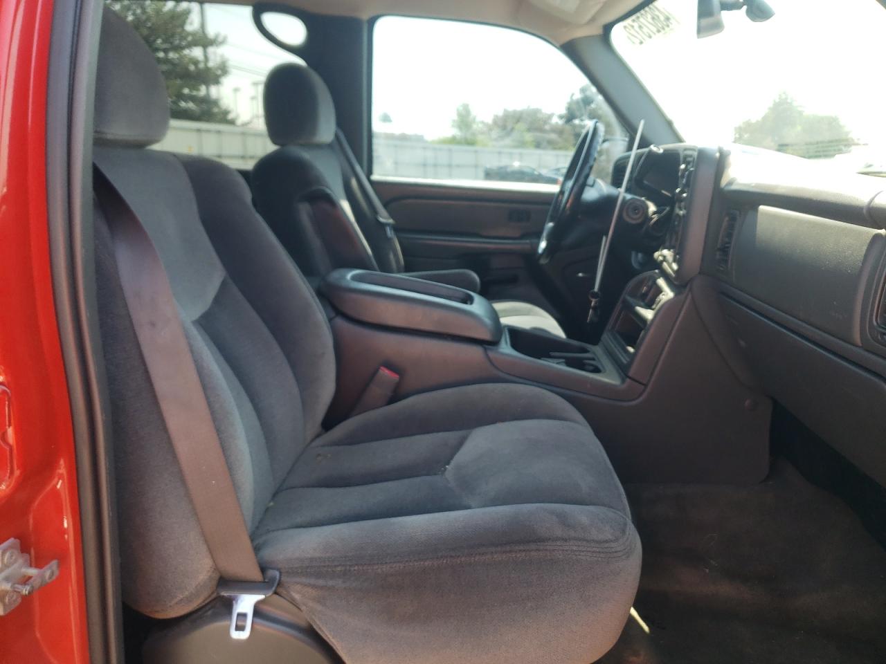 Photo 19 from auction – 2006 GMC NEW SIERRA with VIN 2GTEK13Z261298242