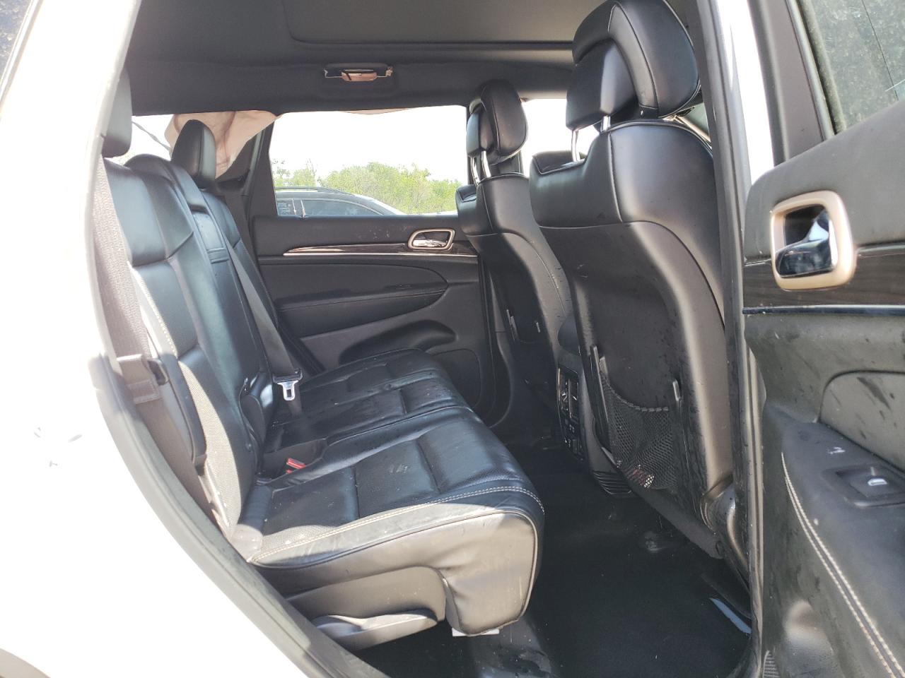 Photo 6 from auction – 2015 JEEP GRAND CHER with VIN 1C4RJFCG8FC667759