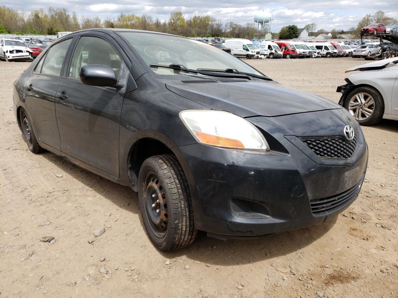 TOYOTA YARIS 2010 with VIN JTDBT4K32A1360672 - Photo from auction