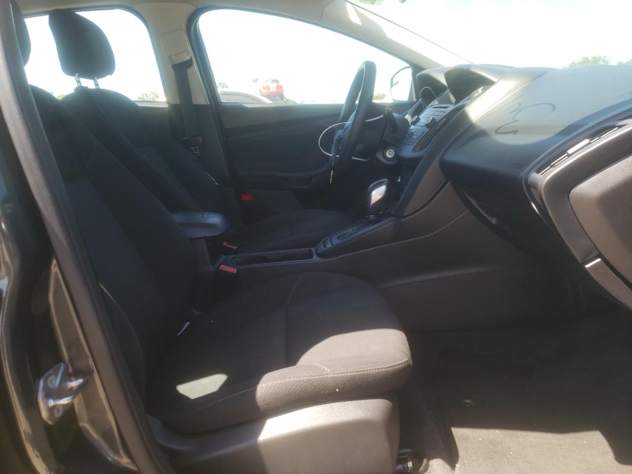Photo 5 from auction – 2015 FORD FOCUS SE with VIN 1FADP3K28FL288618
