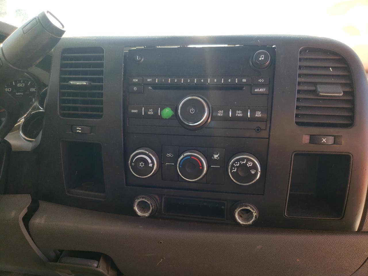 Photo 9 from auction – 2007 GMC SIERRA K25 with VIN 1GTHK24647E600363