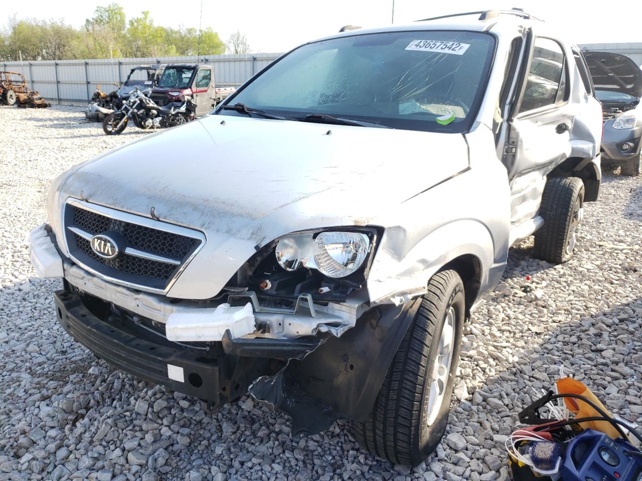 Photo 2 from auction – 2006 KIA SORENTO EX with VIN KNDJD733565508063