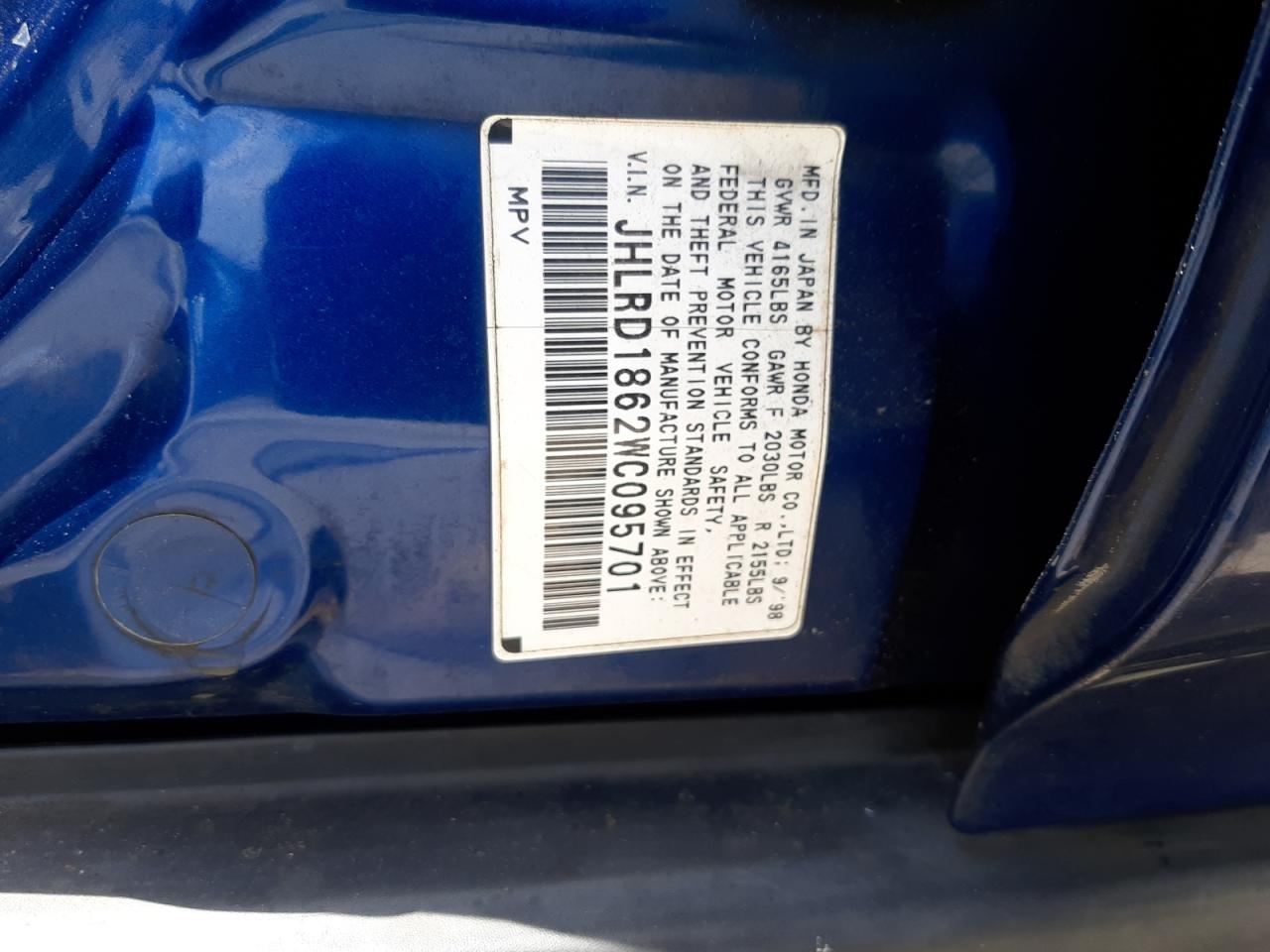 Photo 10 from auction – 1998 HONDA CR-V EX with VIN JHLRD1862WC095701