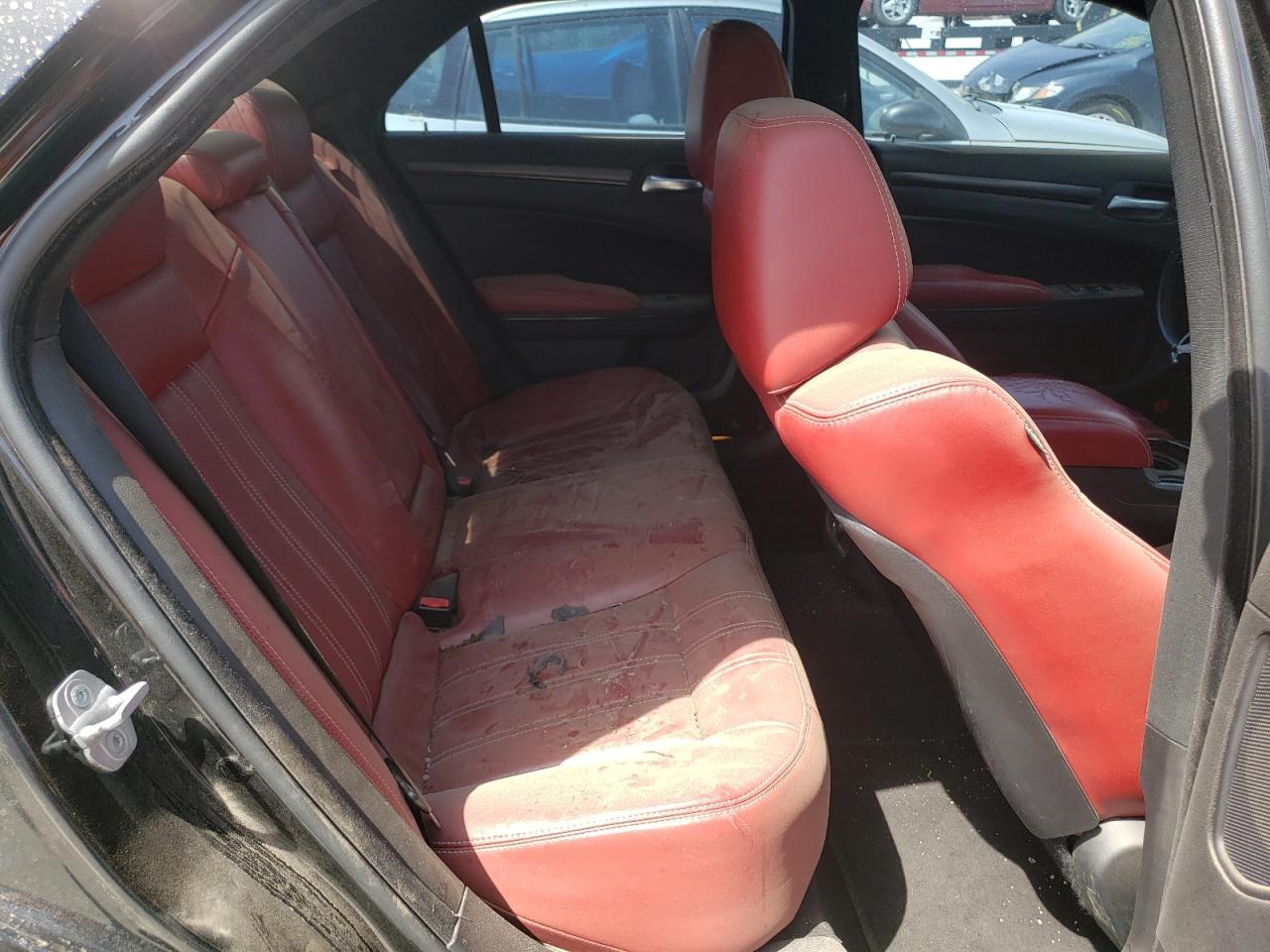 Photo 6 from auction – 2012 CHRYSLER 300 S with VIN 2C3CCABG3CH160205