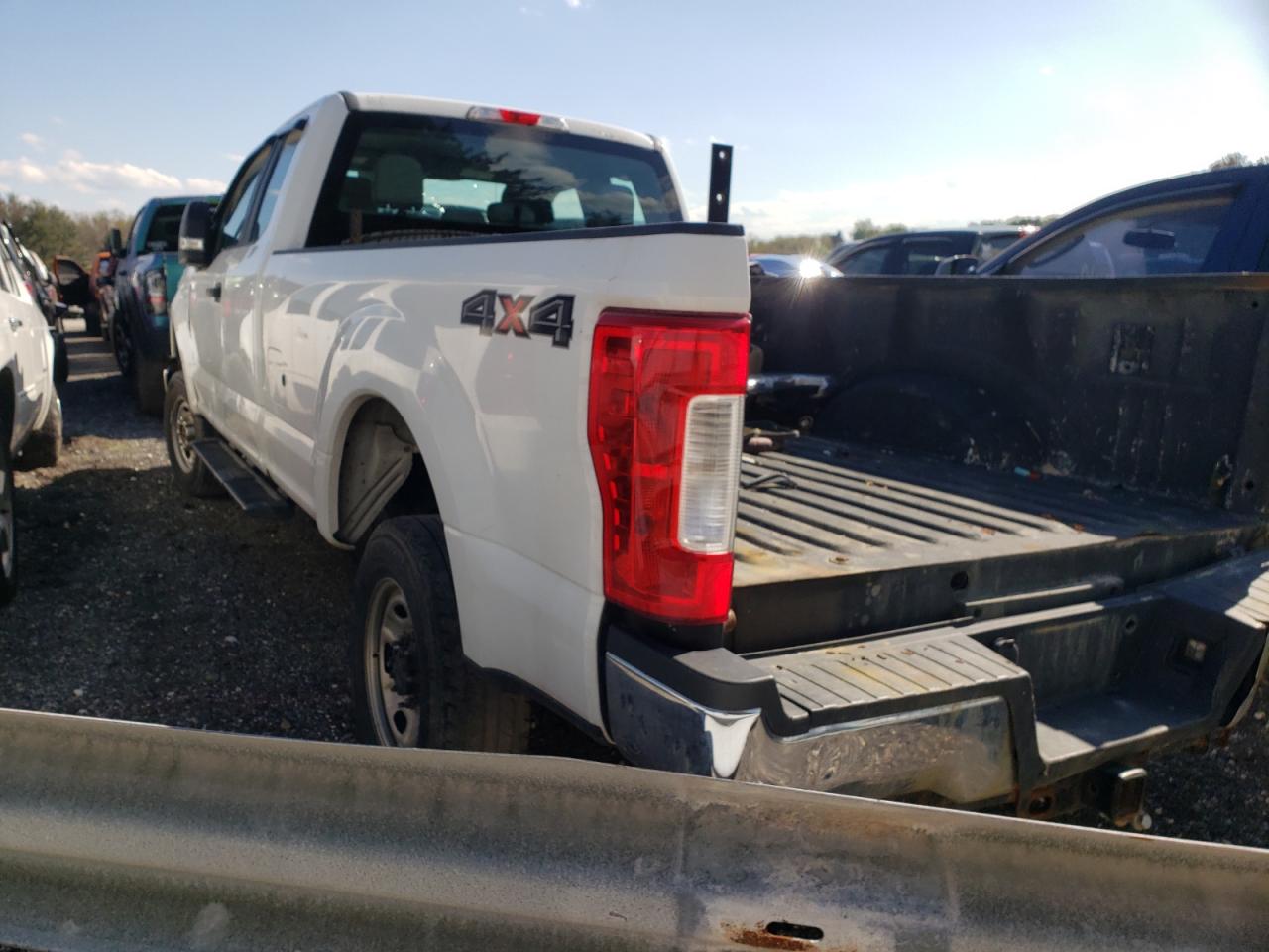 Photo 3 from auction – 2017 FORD F250 SUPER with VIN 1FT7X2B6XHEB49134