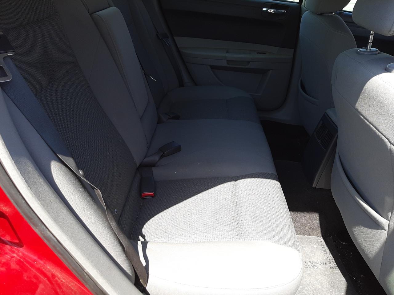 Photo 16 from auction – 2007 CHRYSLER 300 with VIN 2C3KA43R37H669655