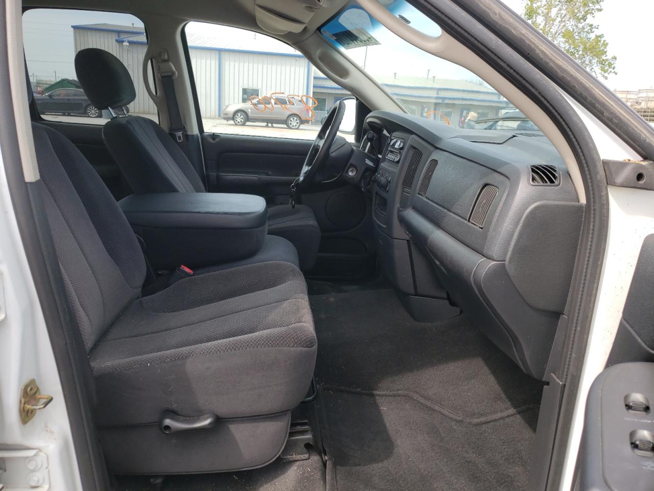 Photo 5 from auction – 2003 DODGE RAM 1500 S with VIN 1D7HA18N13S240646
